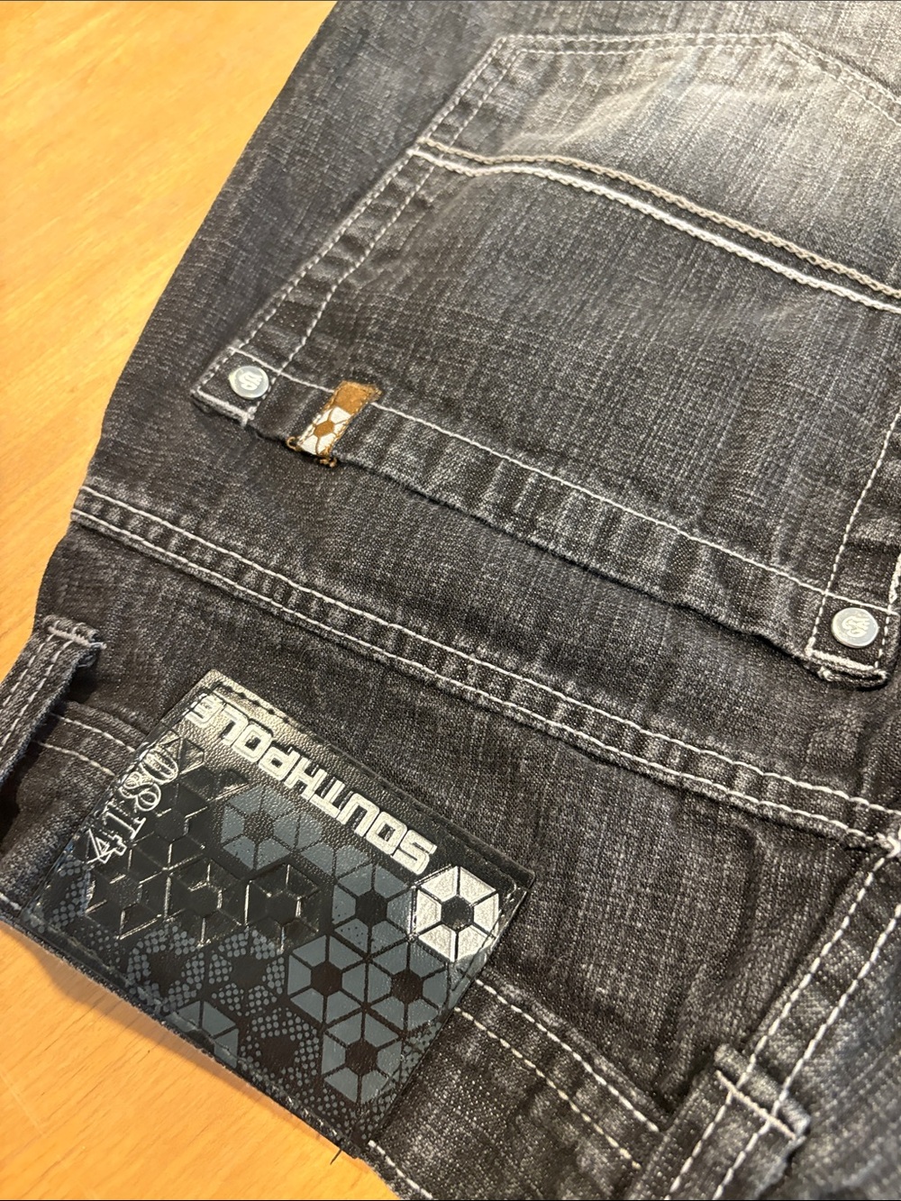 South Pole ~ Men's Relaxed Fit Shorts in Washed Black Denim Jean Shorts - Picture 2 of 5